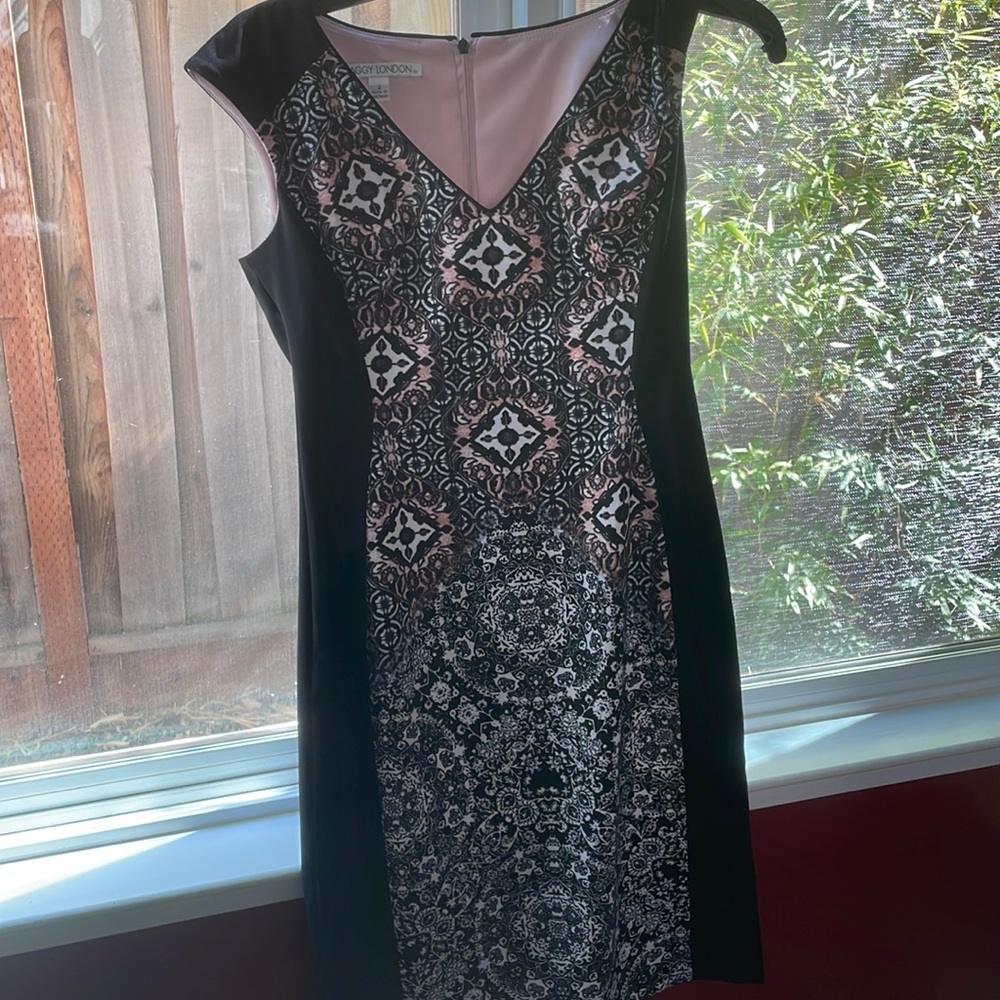 GREAT QUALITY maggy london size 2 pink design dress